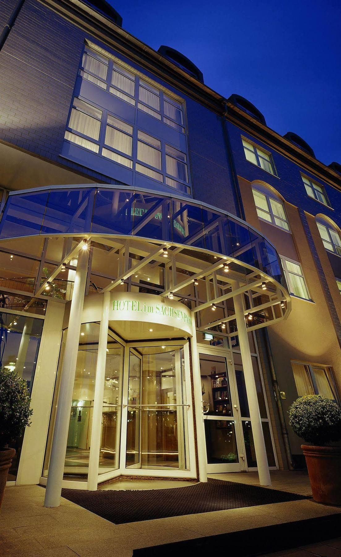 Sachsenpark-Hotel Leipzig Exteriör bild